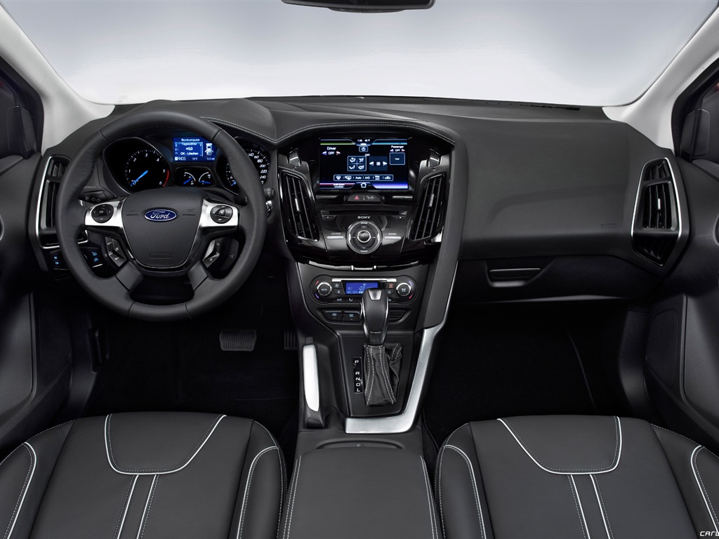 Ford Focus Hatchback 5-door - 2011 福特 #25 - 1024x768