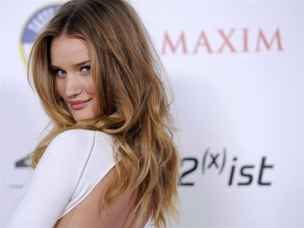 Rosie Huntington-Whiteley 羅西·漢丁頓-惠特莉 美女壁紙 #7 - 1024x768