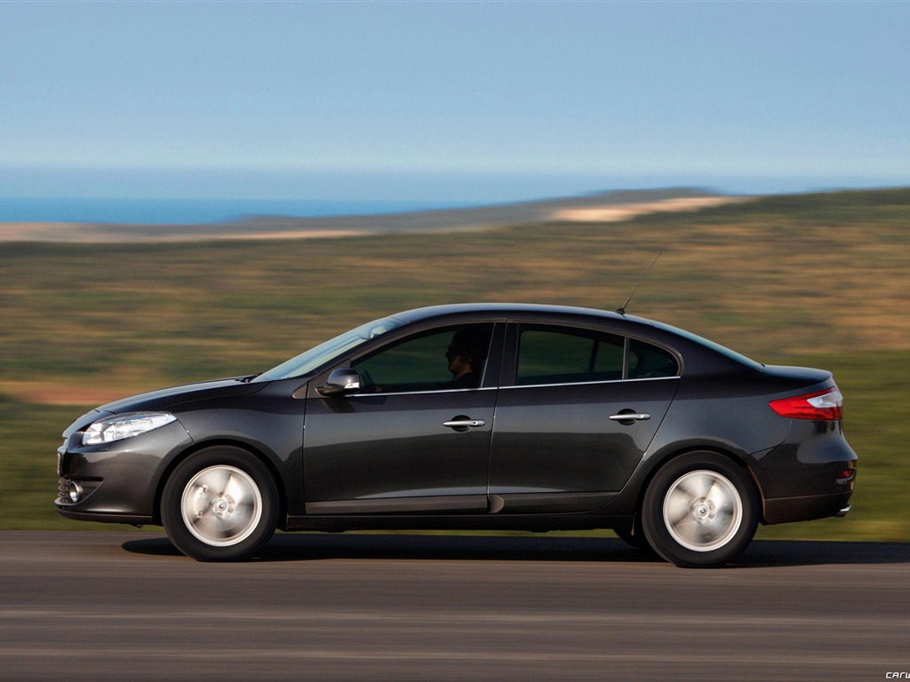 Renault Fluence - 2009 HD Tapety na plochu #11 - 1024x768
