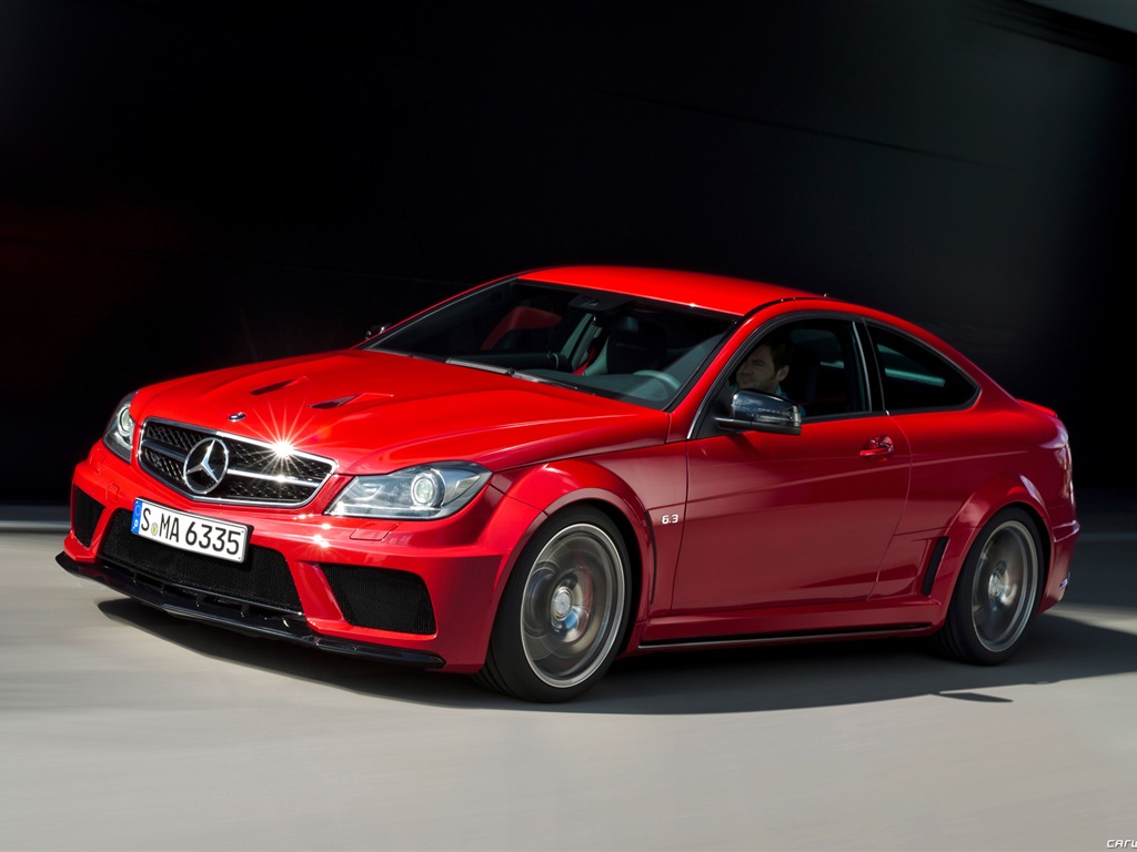 Mercedes-Benz C63 AMG Black Series Coupe - 2011 HD wallpapers #4 - 1024x768