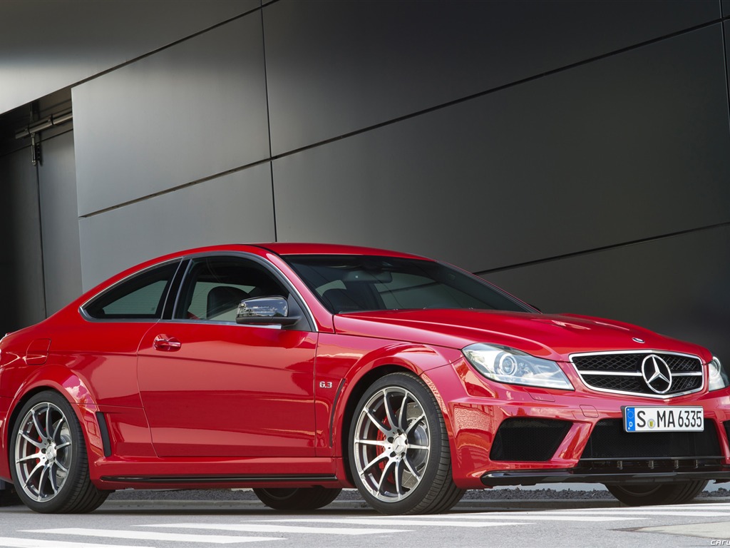 Mercedes-Benz C63 AMG Coupe Black Series - 2011 奔驰7 - 1024x768