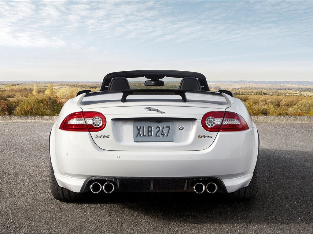 2013 捷豹XK XKR-S Convertible跑车壁纸10 - 1024x768