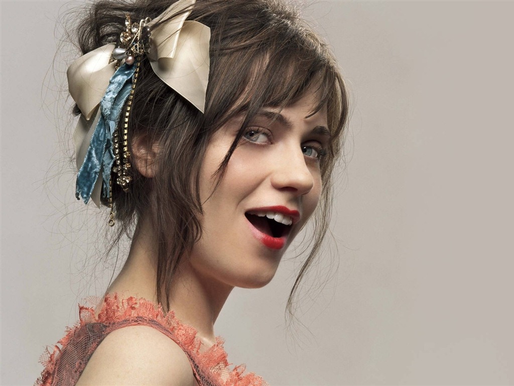 Zooey Deschanel 佐伊·丹斯切爾 美女壁紙 #26 - 1024x768