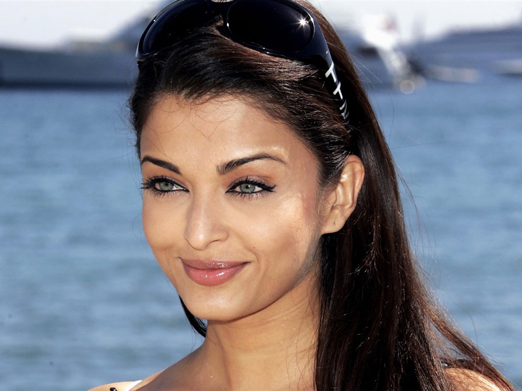 Aishwarya Rai hermosos fondos de pantalla #17 - 1024x768