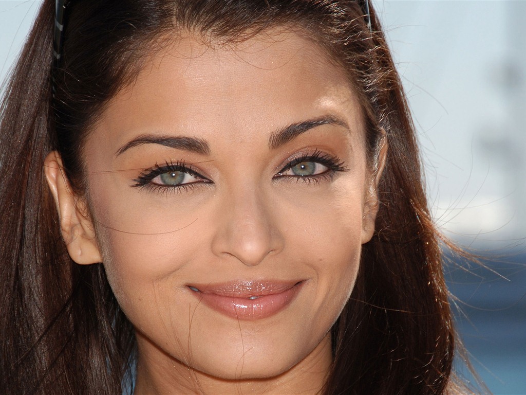 Aishwarya Rai krásné tapety na plochu #24 - 1024x768