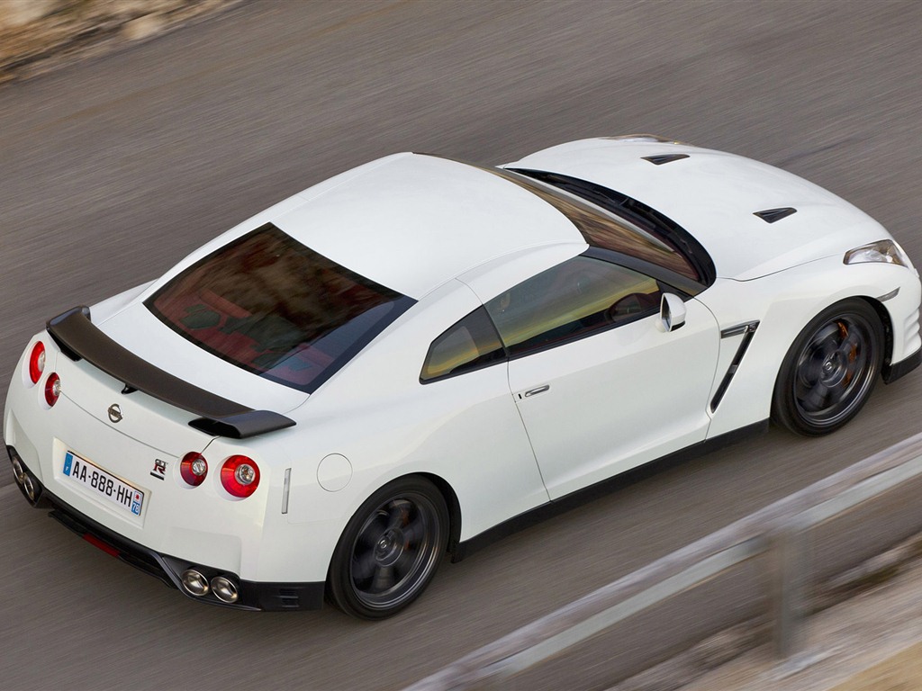 Nissan GT-R Egoist 2011 日產GT-R 利己主義高清壁紙 #17 - 1024x768