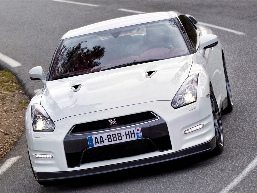 Nissan GT-R egoista 2011 HD tapety na plochu #39 - 1024x768