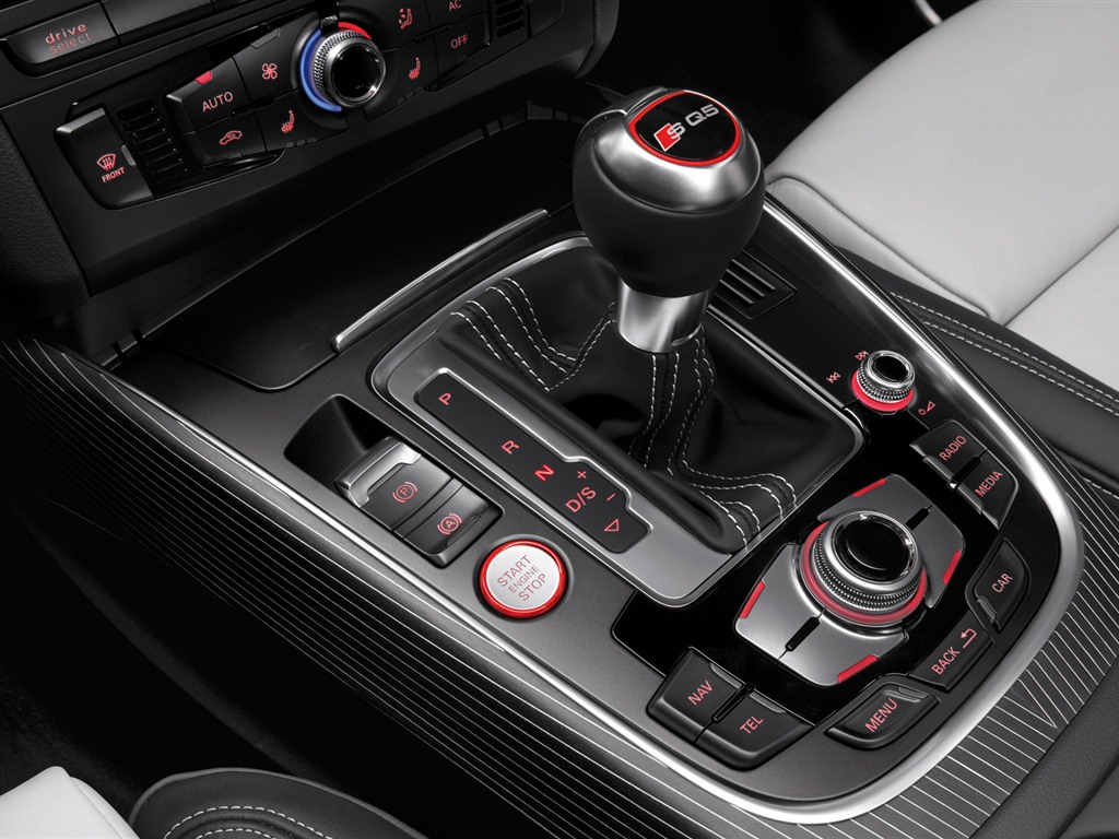 2013 Audi SQ5 TDI 奧迪 高清壁紙 #20 - 1024x768