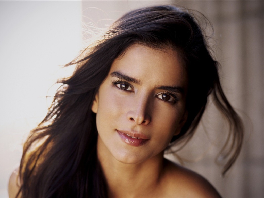 Patricia Velasquez 帕翠西婭·維拉奎茲 美女壁紙 #7 - 1024x768