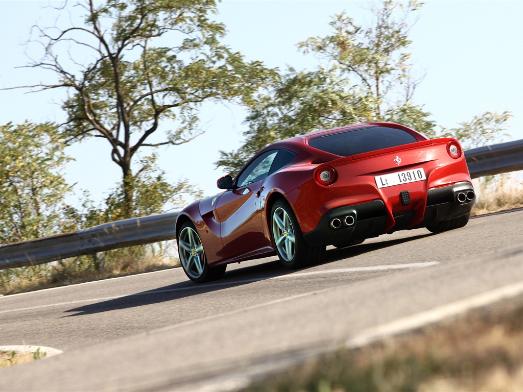 2012 페라리 F12 Berlinetta HD 배경 화면 #17 - 1024x768