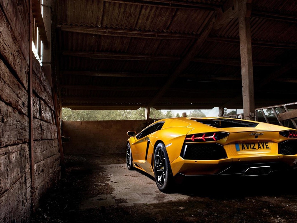 2012 Lamborghini Aventador LP700-4 蘭博基尼高清壁紙 #20 - 1024x768