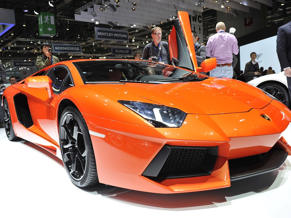 2012ランボルギーニAventador LP700-4 HDの壁紙 #34 - 1024x768