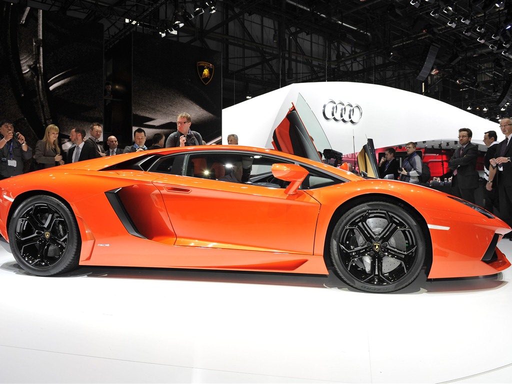 2012ランボルギーニAventador LP700-4 HDの壁紙 #37 - 1024x768