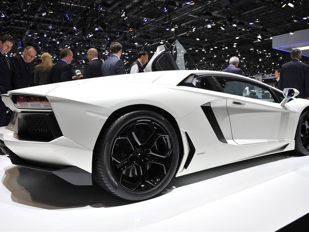 2012ランボルギーニAventador LP700-4 HDの壁紙 #42 - 1024x768