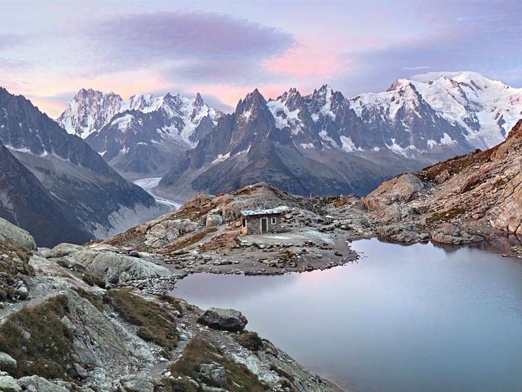 Windows 8 官方全景主题壁纸，海浪，森林，雄伟高山10 - 1024x768