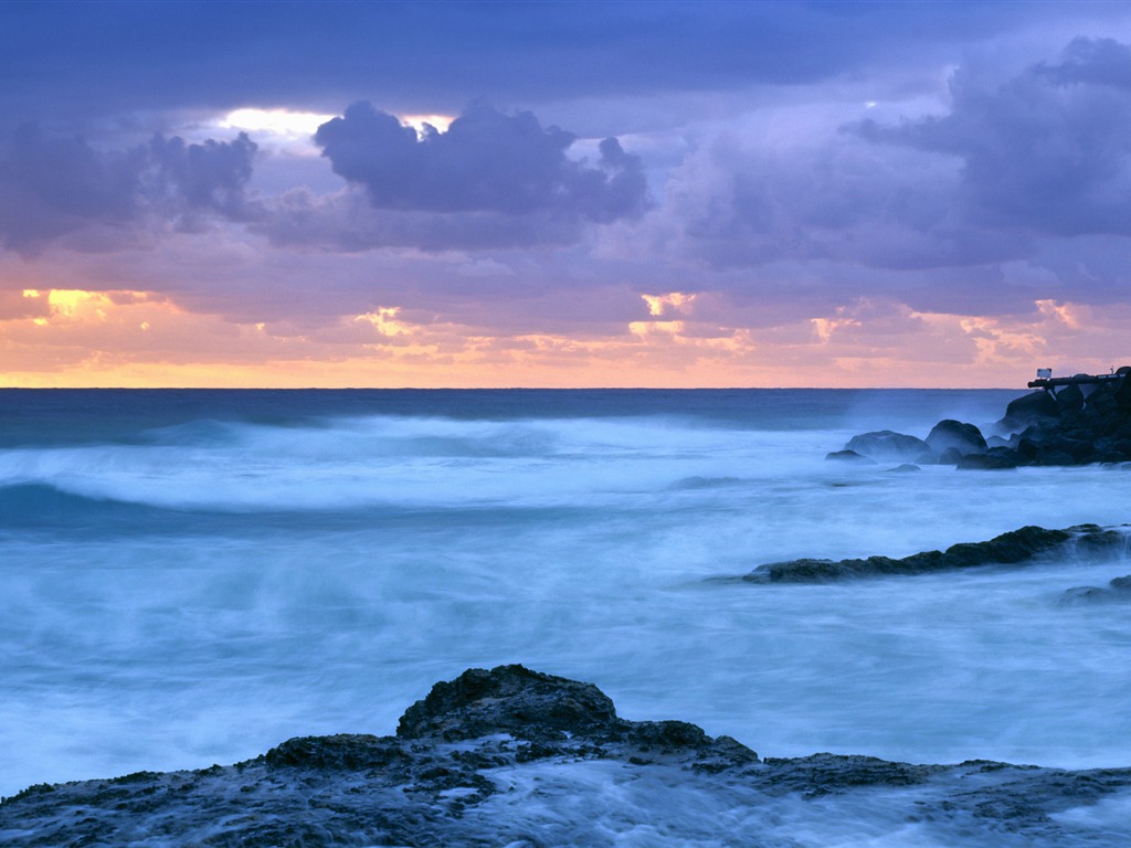 Windows 8 Fond d'écran officiel panoramique, les vagues, les forêts, les montagnes majestueuses #21 - 1024x768