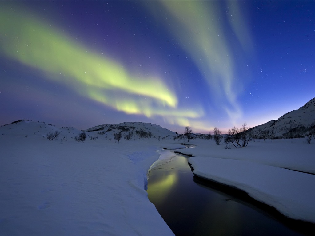 Přírodní divy Northern Lights HD Wallpaper (2) #19 - 1024x768