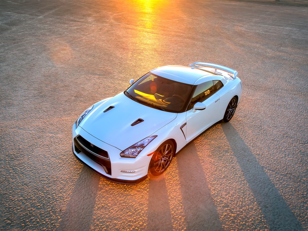 2013 Nissan GT-R R35 USA version 日产 美国版 高清壁纸17 - 1024x768