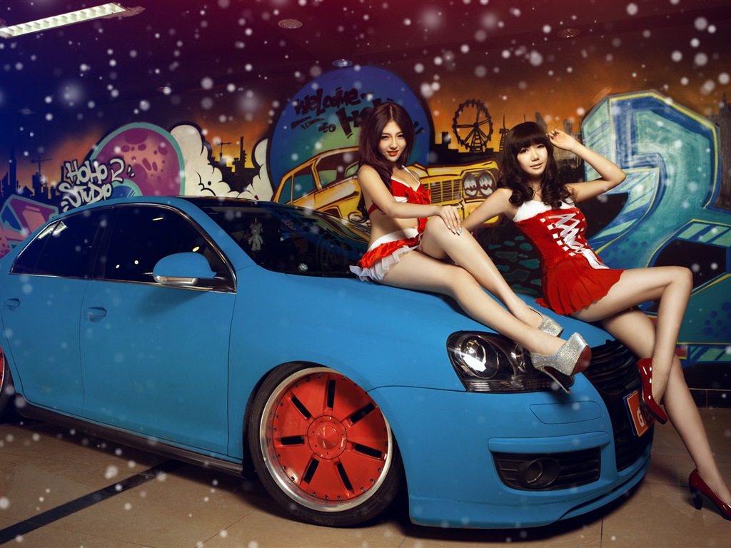 New Year festive red dress beautiful car models HD wallpapers #11 - 1024x768