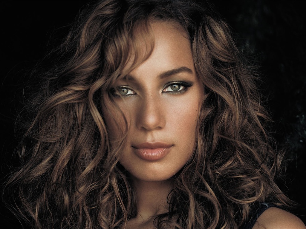 Leona Lewis 麗安娜·劉易斯 高清壁紙 #16 - 1024x768