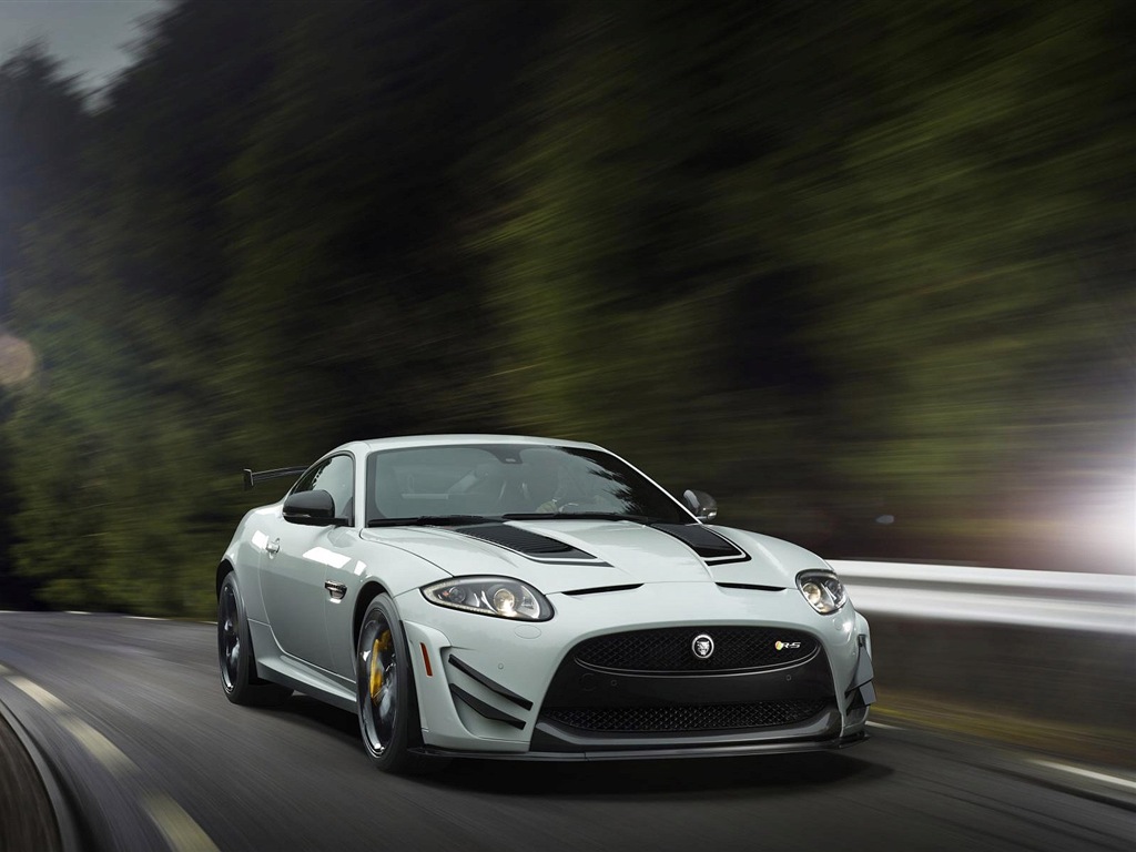 2014 Jaguar XKR-S GT 捷豹XKR-S GT跑车高清壁纸3 - 1024x768