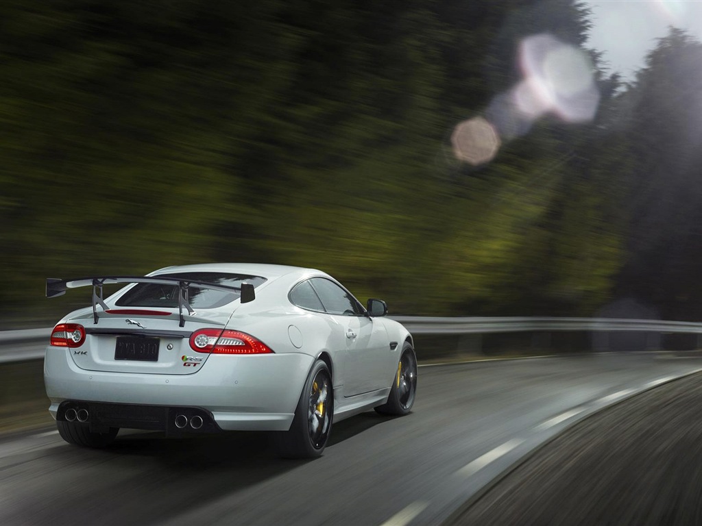 2014 Jaguar XKR-S GT 捷豹XKR-S GT跑车高清壁纸7 - 1024x768