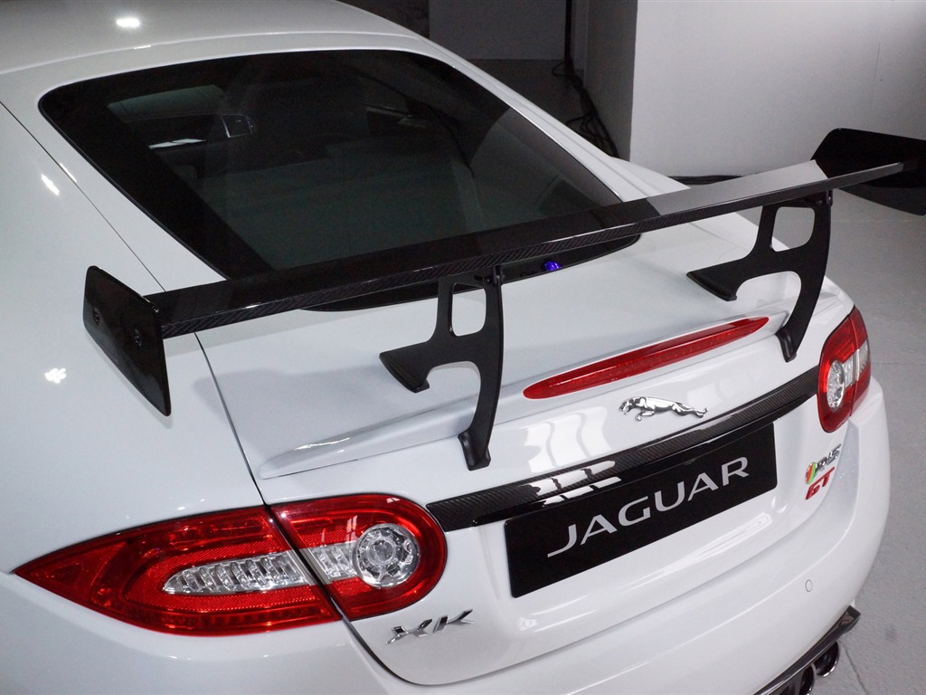 2014 Jaguar XKR-S GT 捷豹XKR-S GT跑车高清壁纸20 - 1024x768
