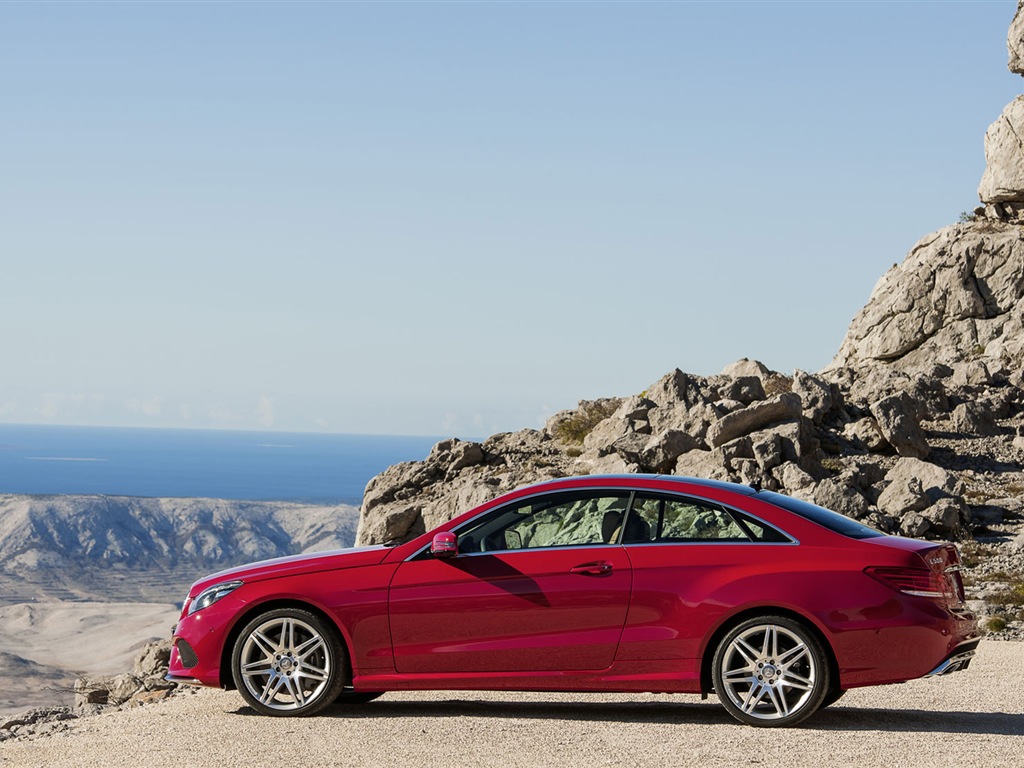 2014 Mercedes-Benz E-Class Coupe 奔驰跑车高清壁纸7 - 1024x768