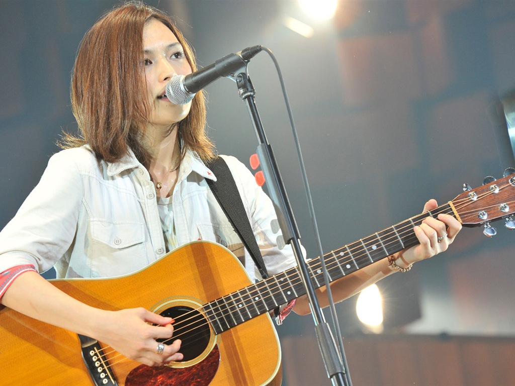 Chanteuse japonaise Yoshioka Yui fonds d'écran HD #4 - 1024x768