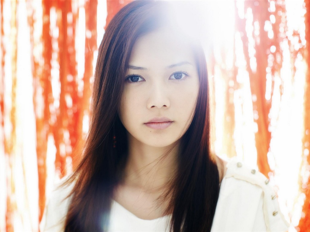 Chanteuse japonaise Yoshioka Yui fonds d'écran HD #9 - 1024x768