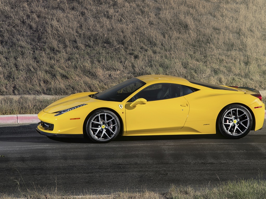 2013 Ferrari 458 Italia with 458-V 法拉利高清壁紙 #4 - 1024x768