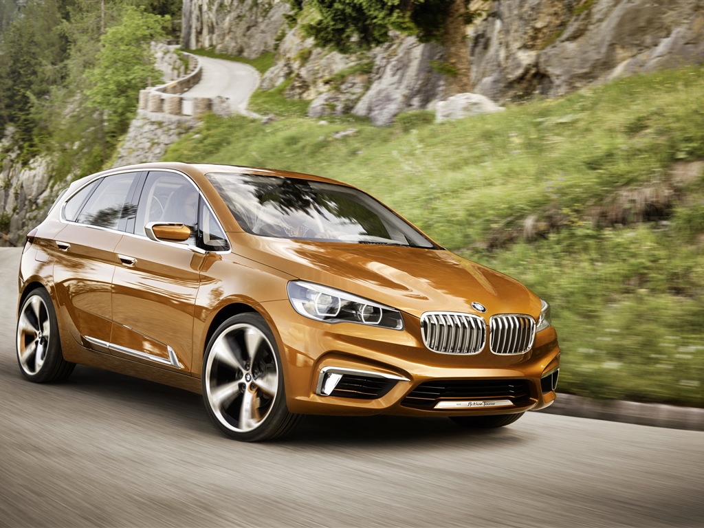 2013 BMW Concept Active Tourer 宝马旅行车 高清壁纸1 - 1024x768