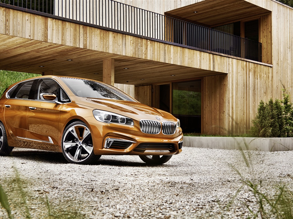 2013 BMW Concept Active Tourer 宝马旅行车 高清壁纸2 - 1024x768