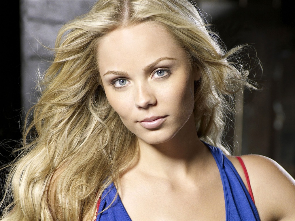 Laura Vandervoort fonds d'écran HD #3 - 1024x768