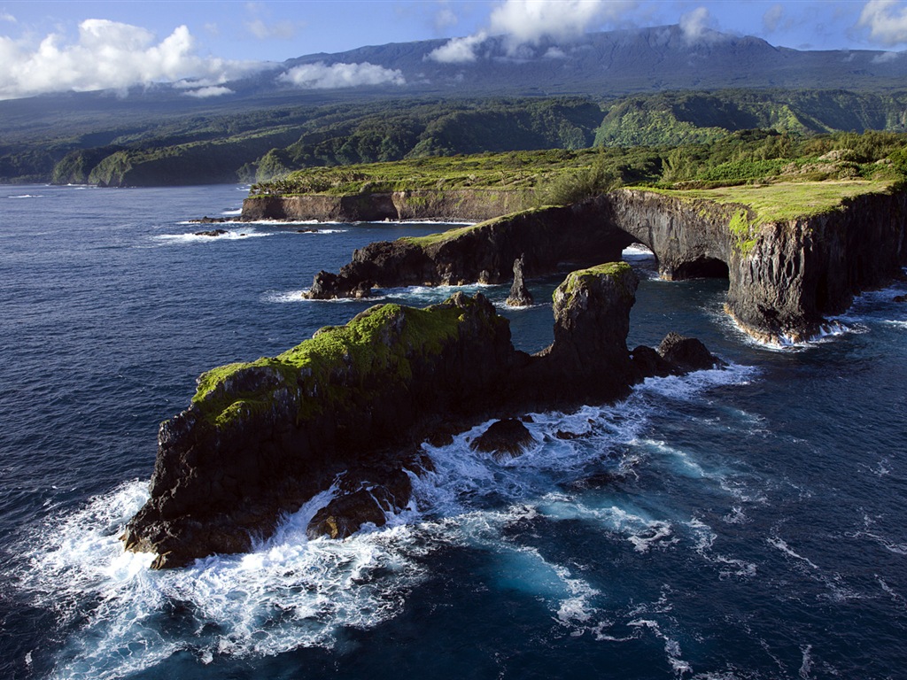 Windows 8 Theme Wallpaper: Hawaiian Landschaft #13 - 1024x768