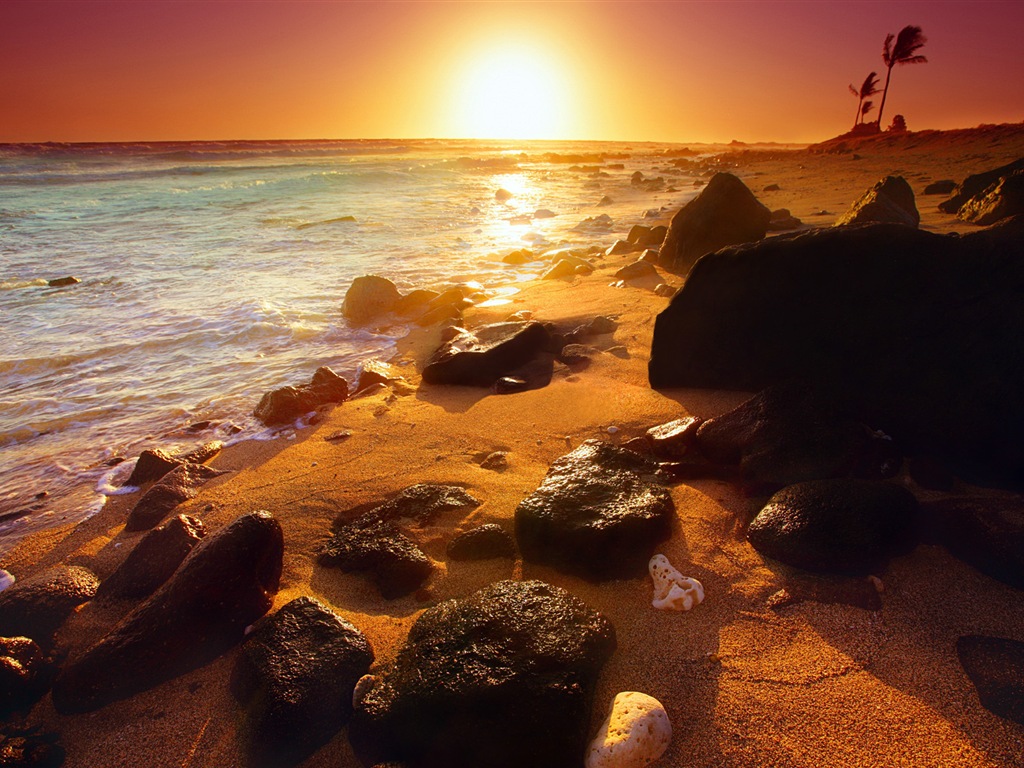 Windows 8 主题壁纸：海滩的日出日落美景1 - 1024x768