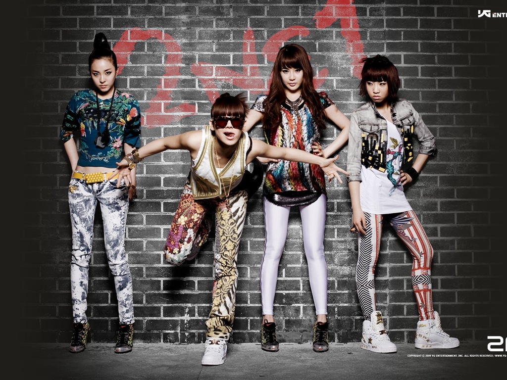 Korean music girls skupina 2NE1 HD tapety na plochu #1 - 1024x768