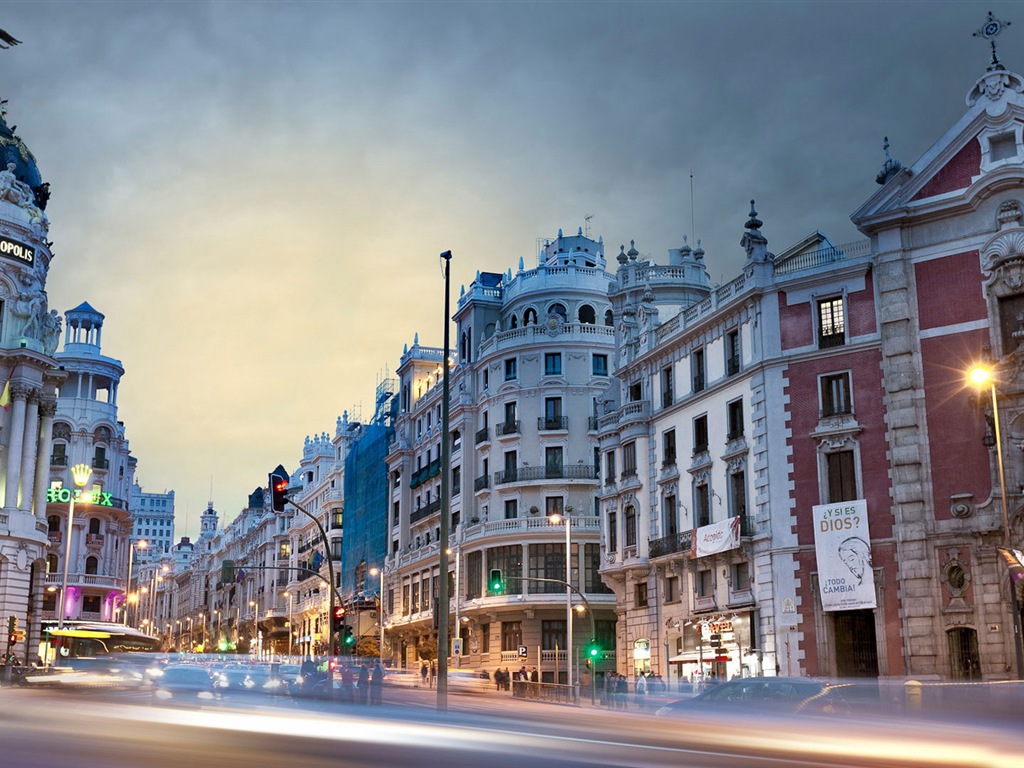 Hlavní město Španělska Madrid, městské scenérie HD Tapety na plochu #1 - 1024x768