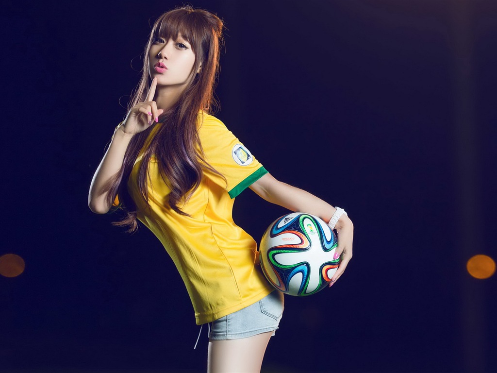 32 World Cup dresy, fotbalové dítě krásné dívky HD Tapety na plochu #12 - 1024x768