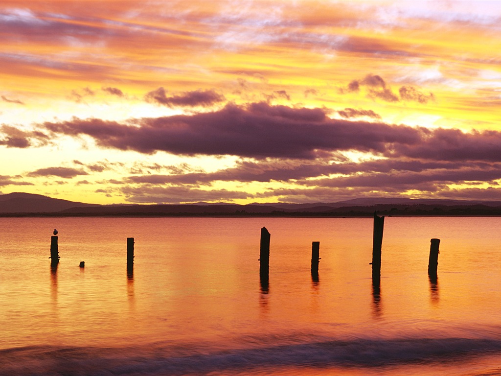 Krásná pláž západ slunce, Windows 8 panoramatické, širokoúhlé tapety #7 - 1024x768