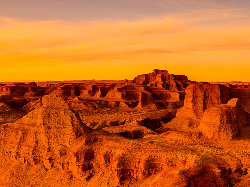 뜨겁고 건조한 사막, 윈도우 8 파노라마 와이드 스크린 배경 화면 #6 - 1024x768