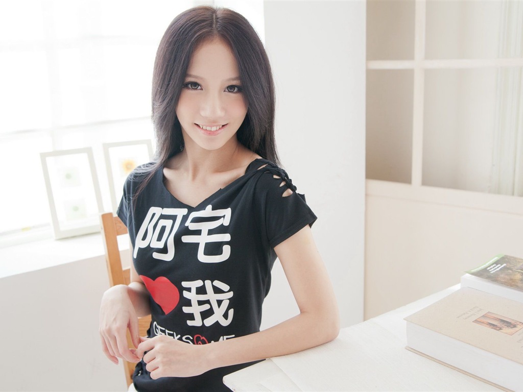 Taiwan Mädchen Innen SunnyLin HD Wallpaper #1 - 1024x768