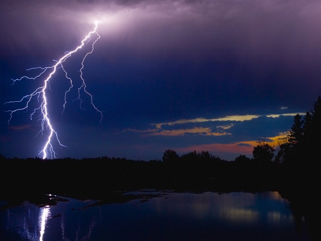 Lightning Thunder HD tapety na plochu #13 - 1024x768