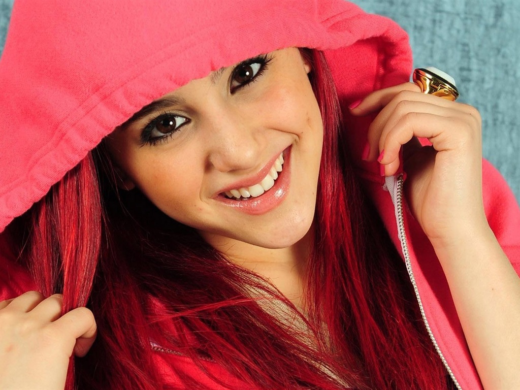 Ariana Grande HD fondos de pantalla #9 - 1024x768