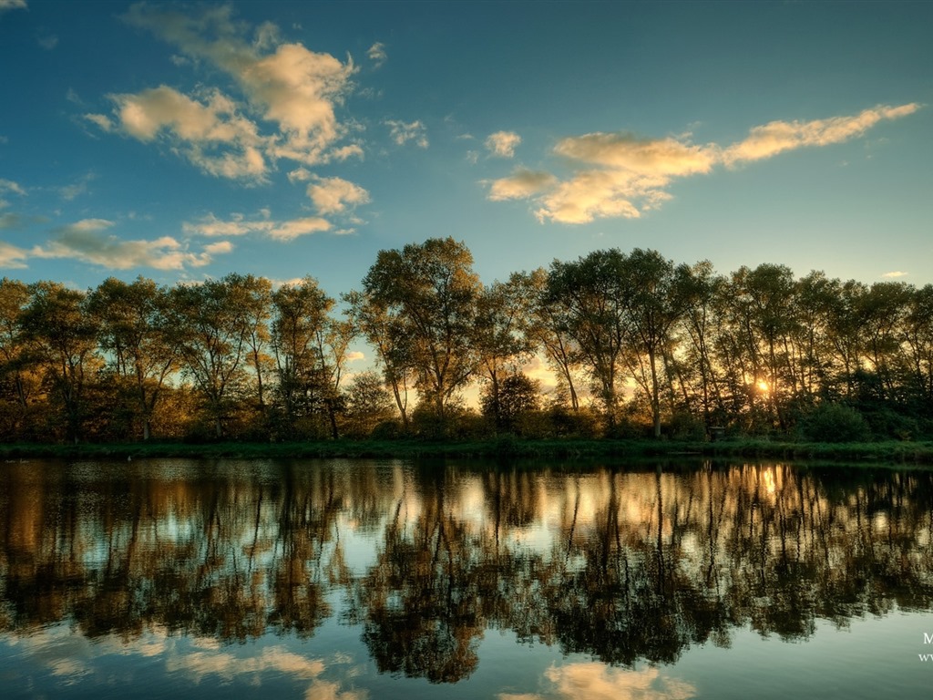 Les arbres, les montagnes, l'eau, lever et coucher du paysage de nature, fonds d'écran HD #21 - 1024x768