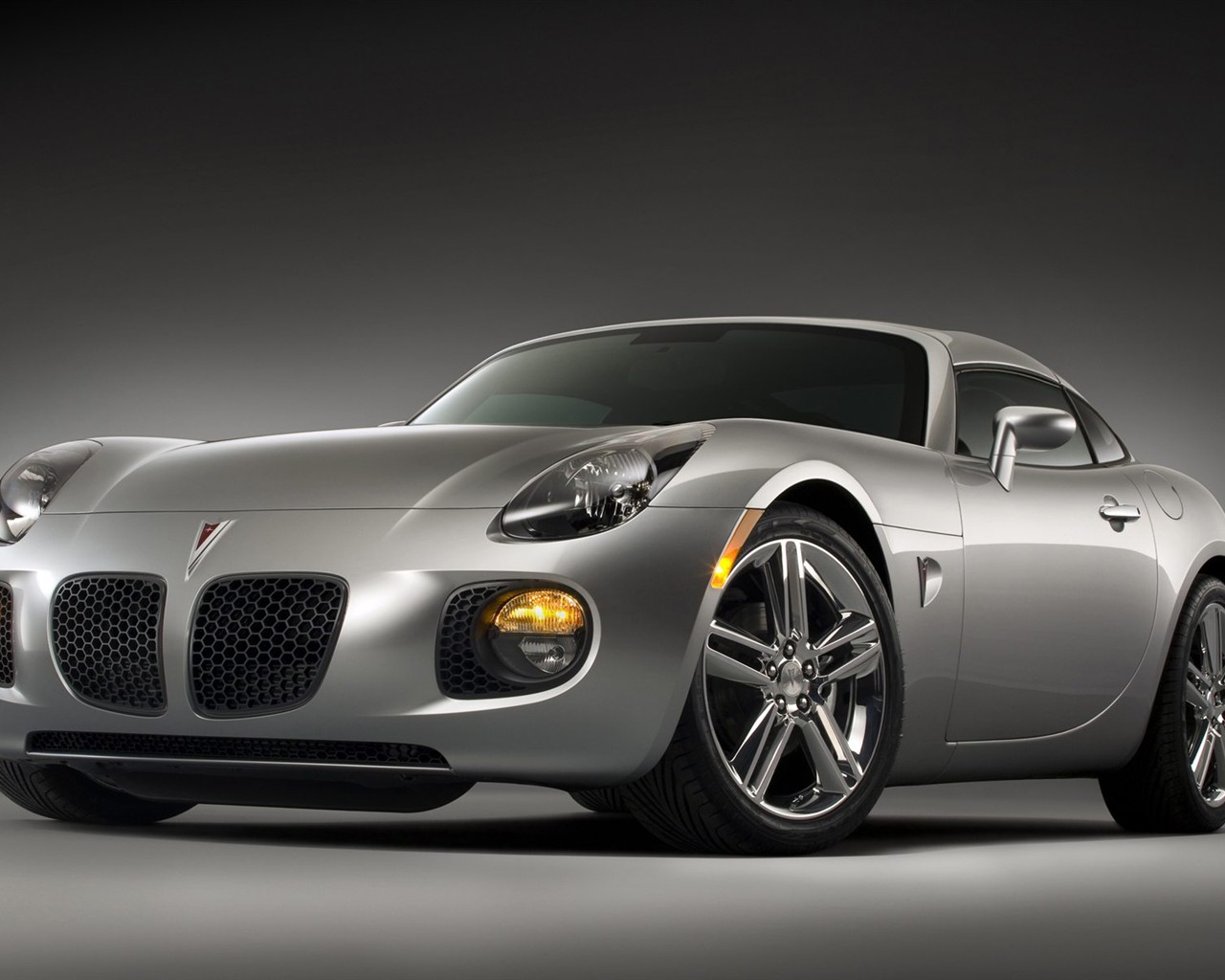 HD car wallpapers (1) #15 - 1280x1024