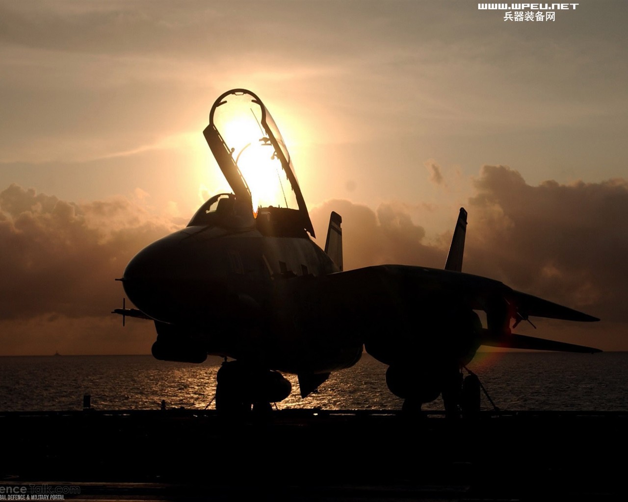 U. S. Navy F14 Tomcat bojovník #11 - 1280x1024