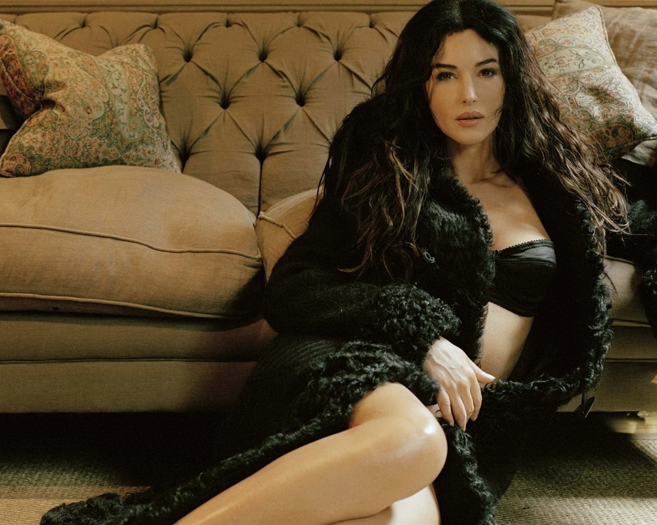 Monica Bellucci wallpaper #5 - 1280x1024