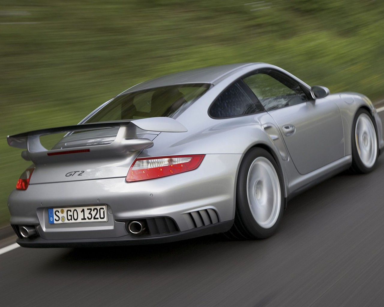 HD car wallpapers (4) #5 - 1280x1024