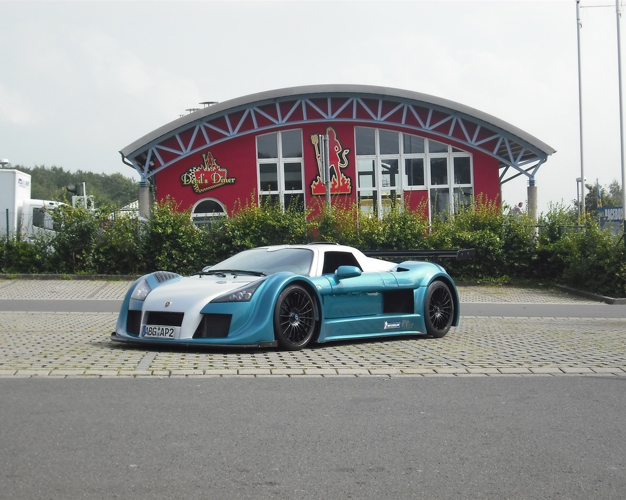 2009 Apollo sports car wallpaper #4 - 1280x1024